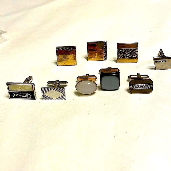 Other - Mismatched Cufflinks !  